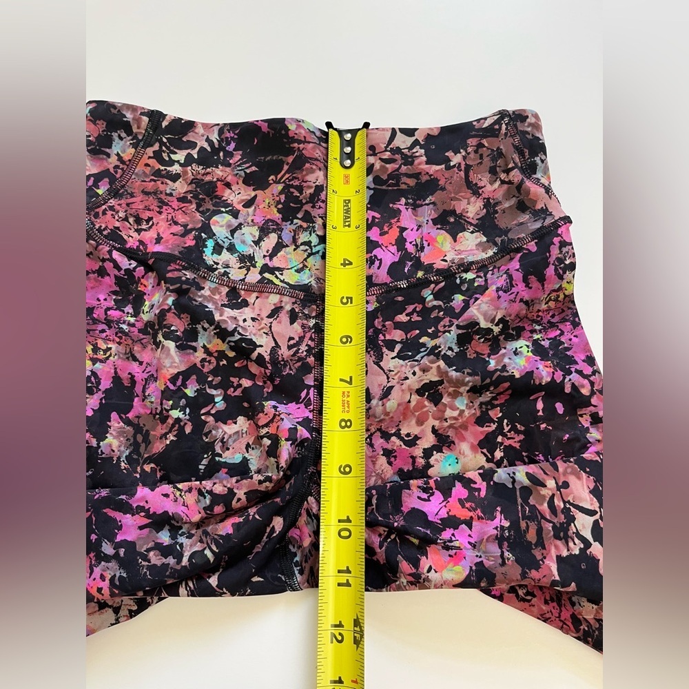 Lululemon Base Pace HR 23” Tights Multi Floral Size 6 - Picture 8 of 9